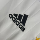 Camisa Retrô Seleção da Alemanha 2006 - Masculina - Branca com detalhes em preto