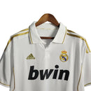 Camisa Retrô Real Madrid I 11/12 - Masculina - Branca com detalhes em dourado