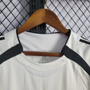 Camisa Retrô Seleção da Alemanha 2006 - Masculina - Branca com detalhes em preto