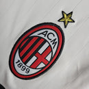 Camisa Retrô Milan 2006/2007 - Masculina  Branca com detalhes em vermelho