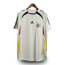 Camisa Retrô Seleção da Alemanha 2006 - Masculina - Branca com detalhes em preto