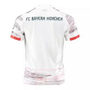Camisa Bayern de Munique II 25/26 - Torcedor Masculina - Bege com detalhes em vermelho e azul